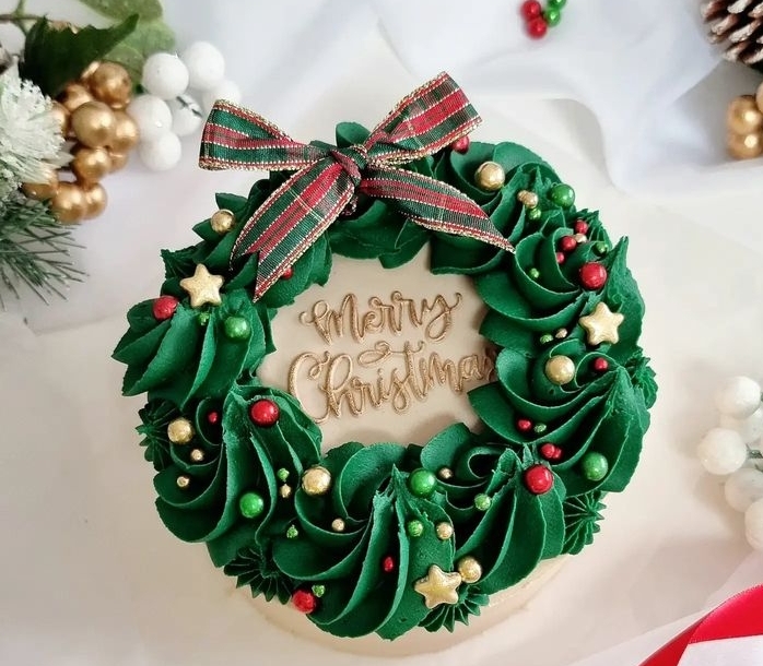 PRETTY WEB CHRISTMAS CAKE 