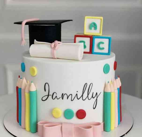 TOP CLASS GRADUATION CAKE 101
