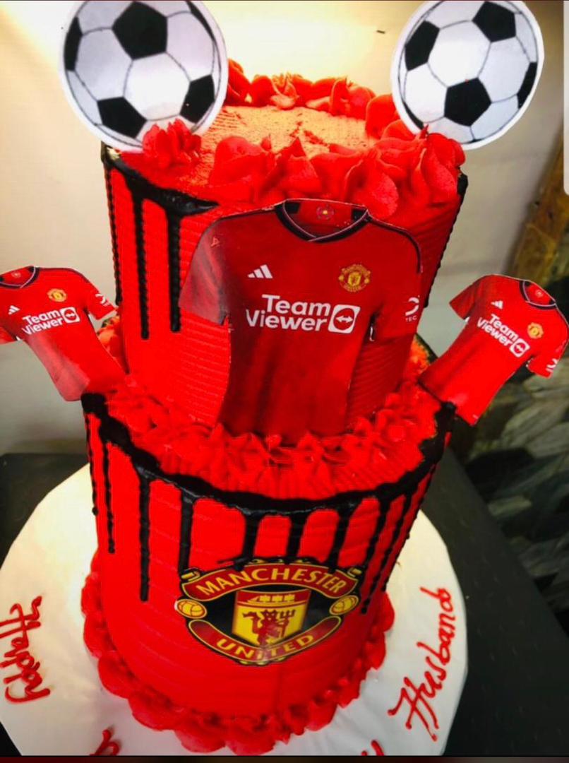 MAN UNITED TIER CAKE 