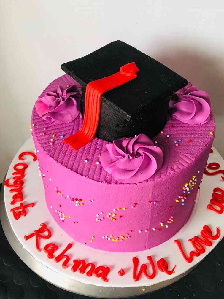 PINK GRADUATE CAKE