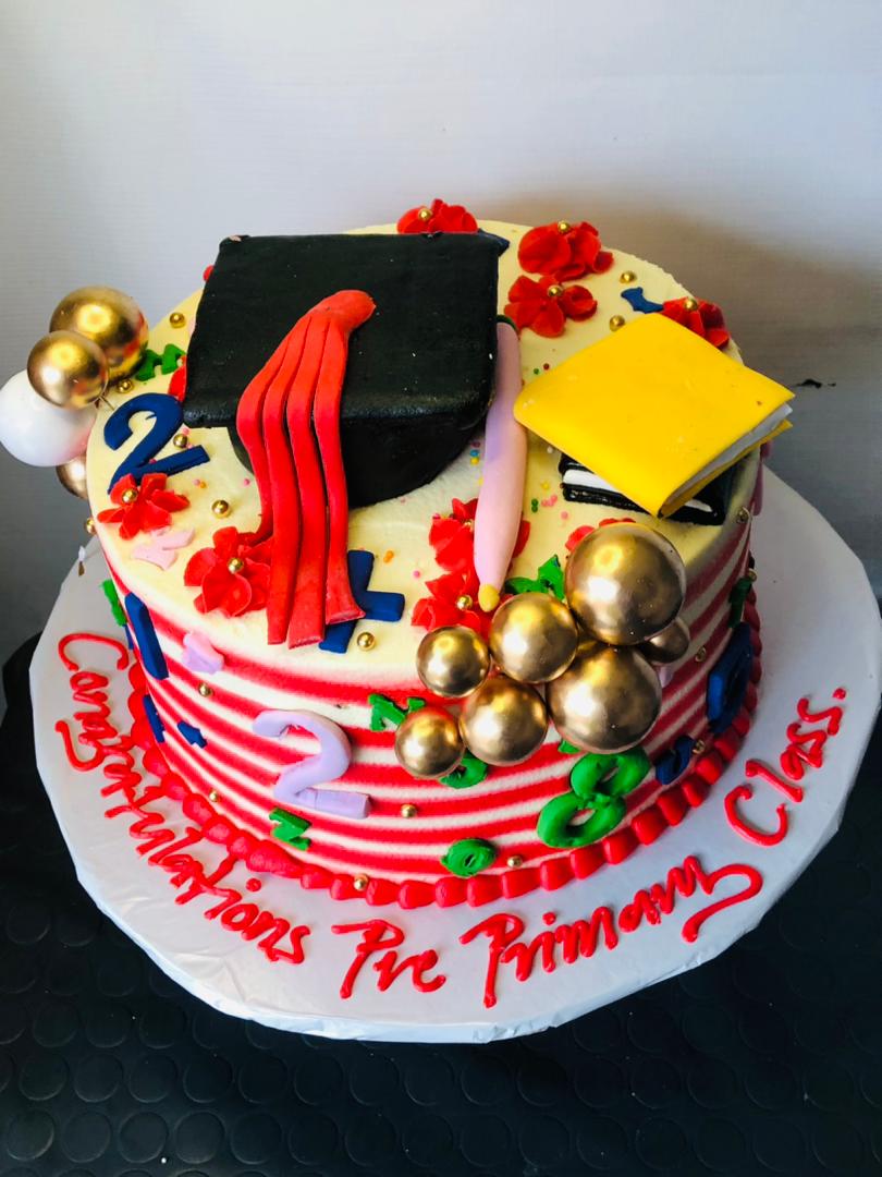 COLORFUL GRAD CAKE