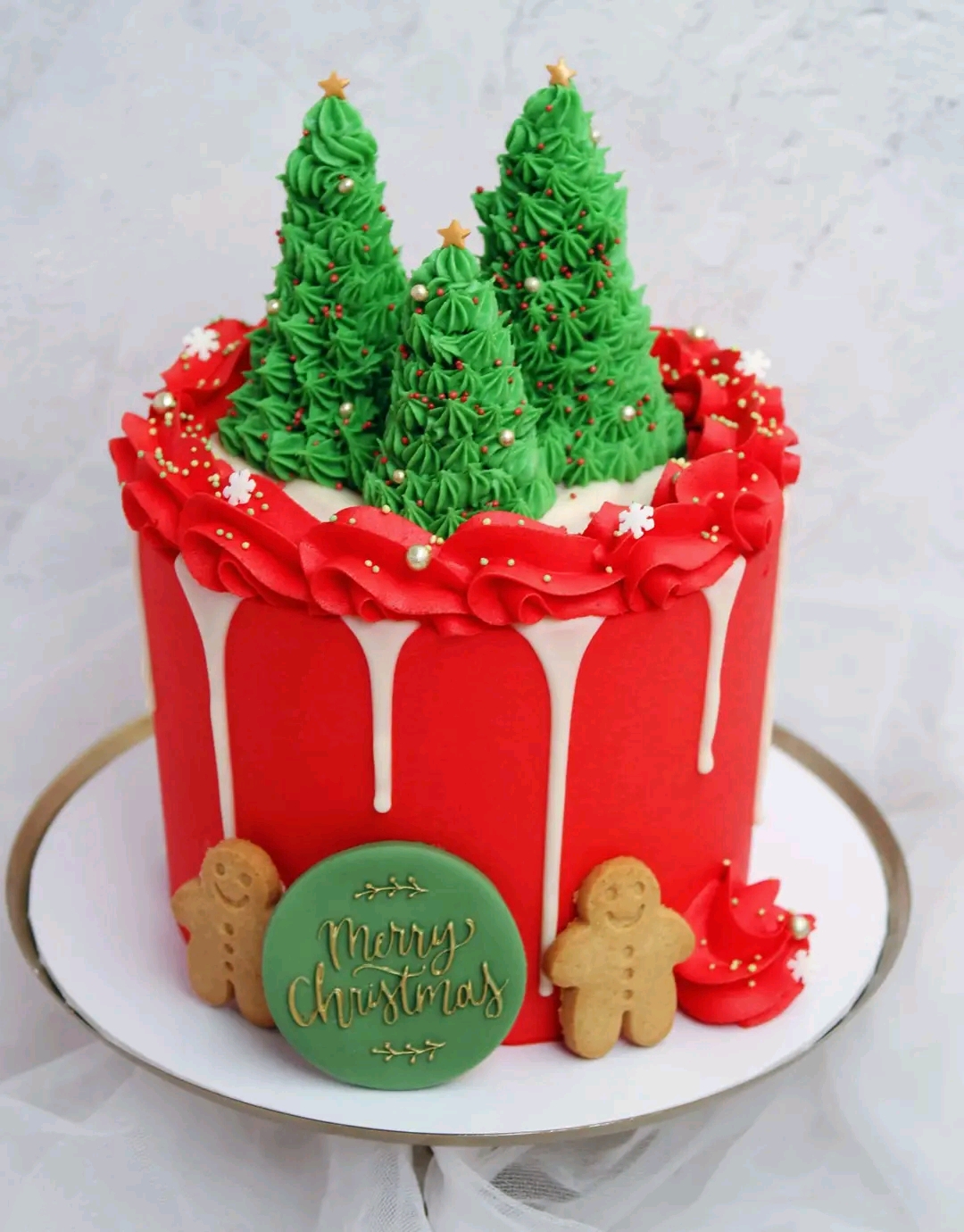 GREEN AND RED BLENDED X MAS CAKE