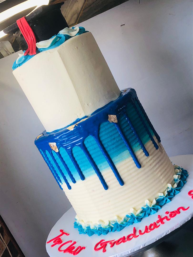 TOP CLASS GRADUATION CAKE 425