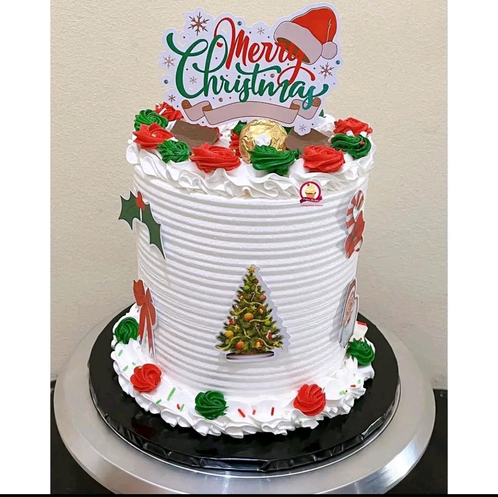 ROYAL ICED CHRISTMAS CAKE 