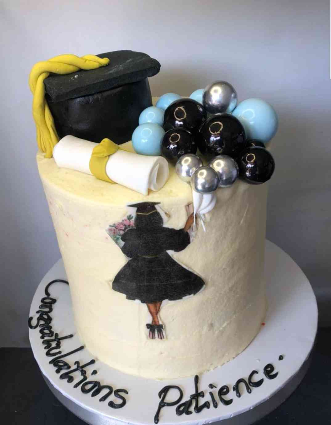 GRADUATION CAKE IN CREAM...YF