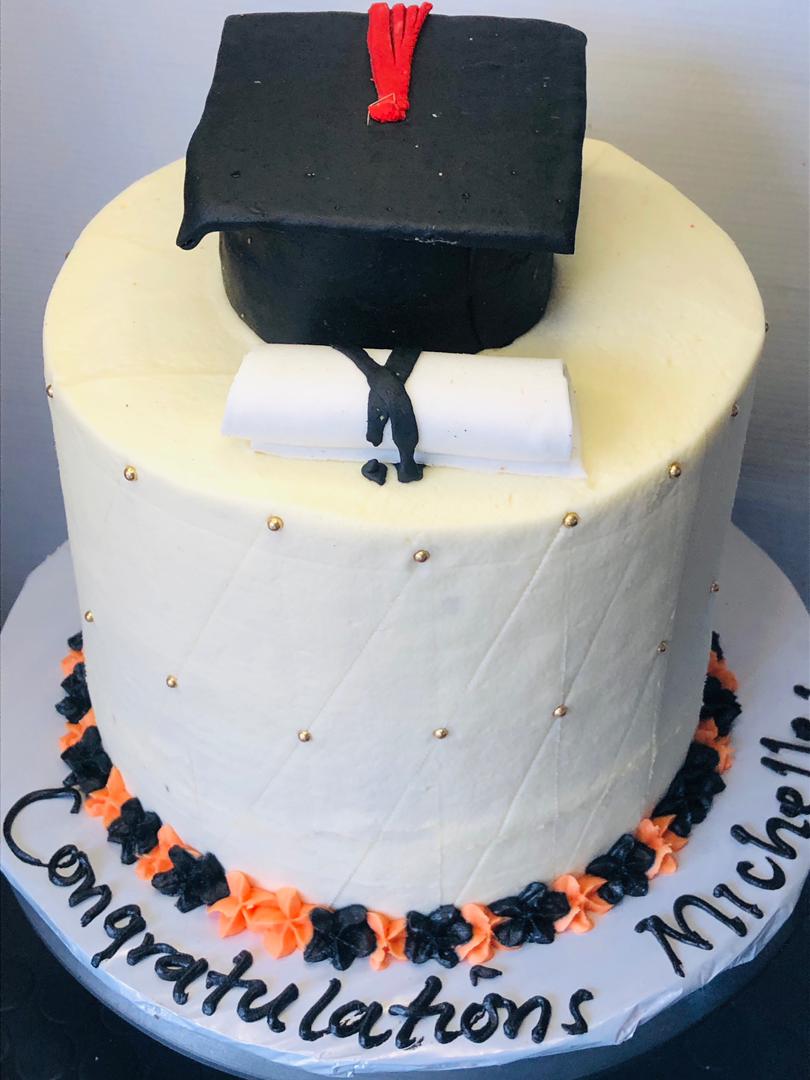 MICHELLE'S GRADUATION CAKE 573