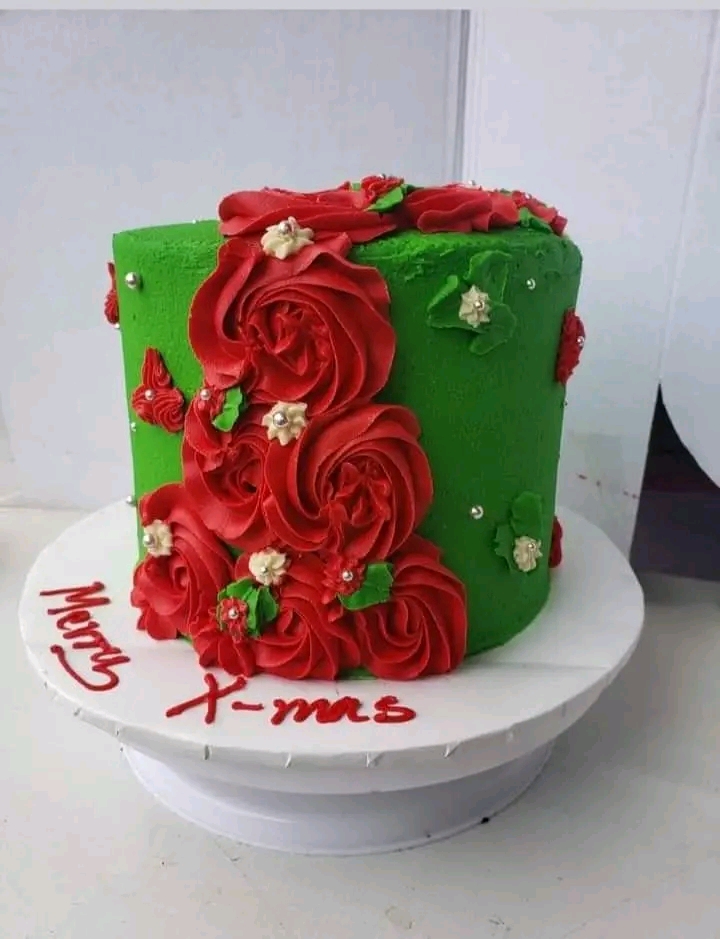 GREEN RED FLORAL X MASS CAKE 