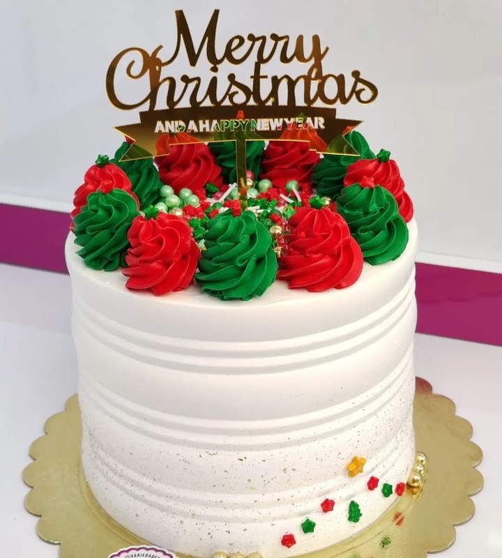 CHRISTMAS CAKES MAKE 