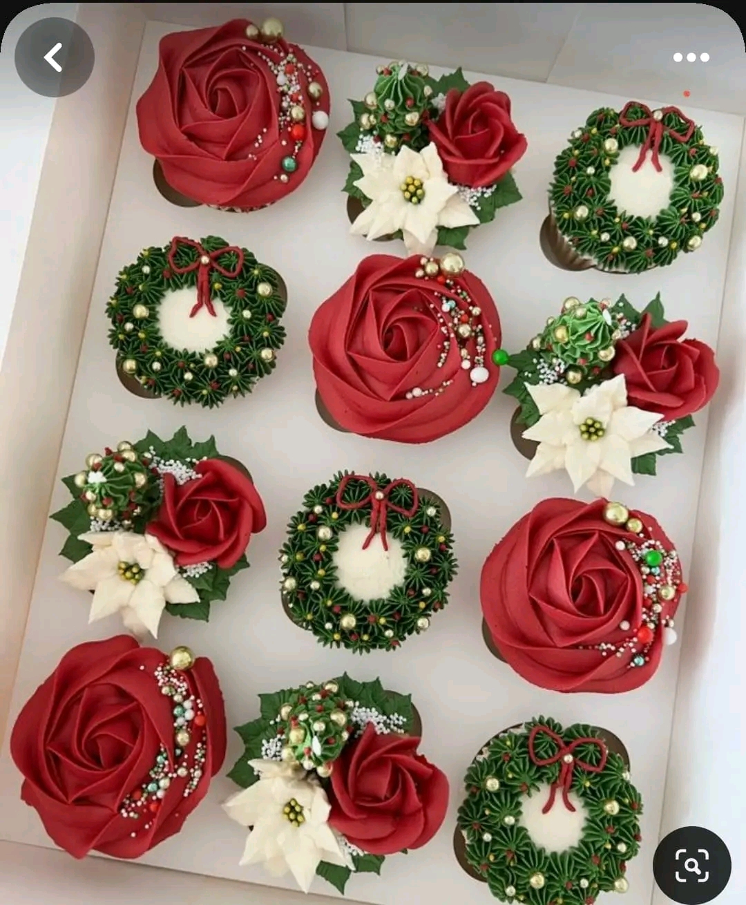 YUMMY CHRISTMAS CRUSH CUPCAKES 