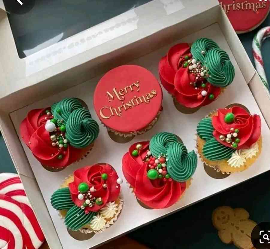 MERRY CHRISTMAS CUPCAKE 