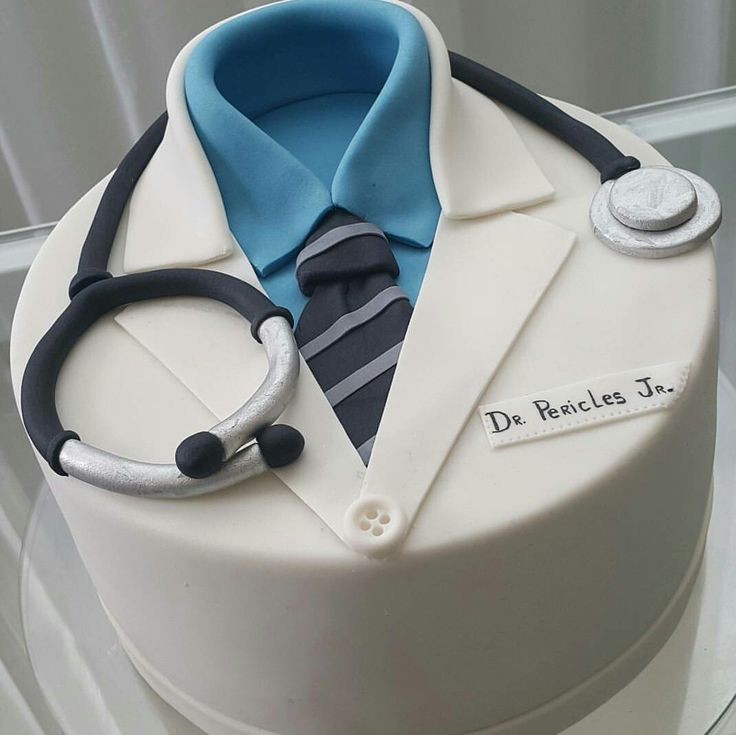 DR. GRADUATION CAKE 