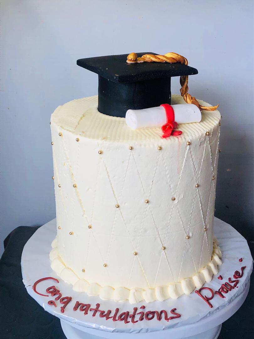 PRAISE'S GRADUATION NEAT CAKE 2024