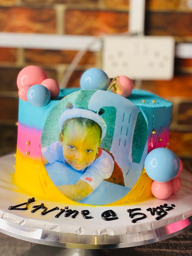 CUTE BABY EDIBLE PRINT CAKE 