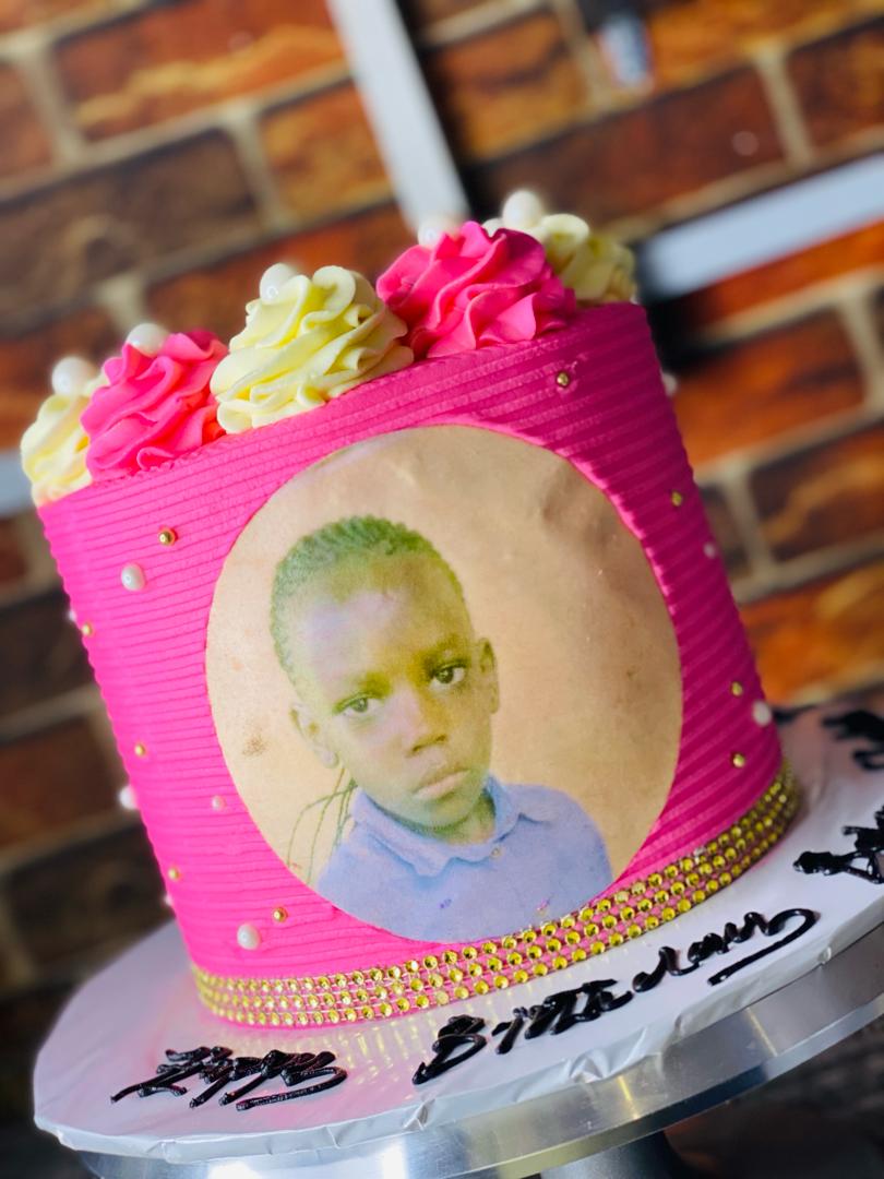 PINK EDIBLE PRINT CAKE IN BUTTER 