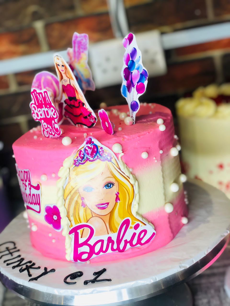 SWEET STICHY BARBIE CAKE