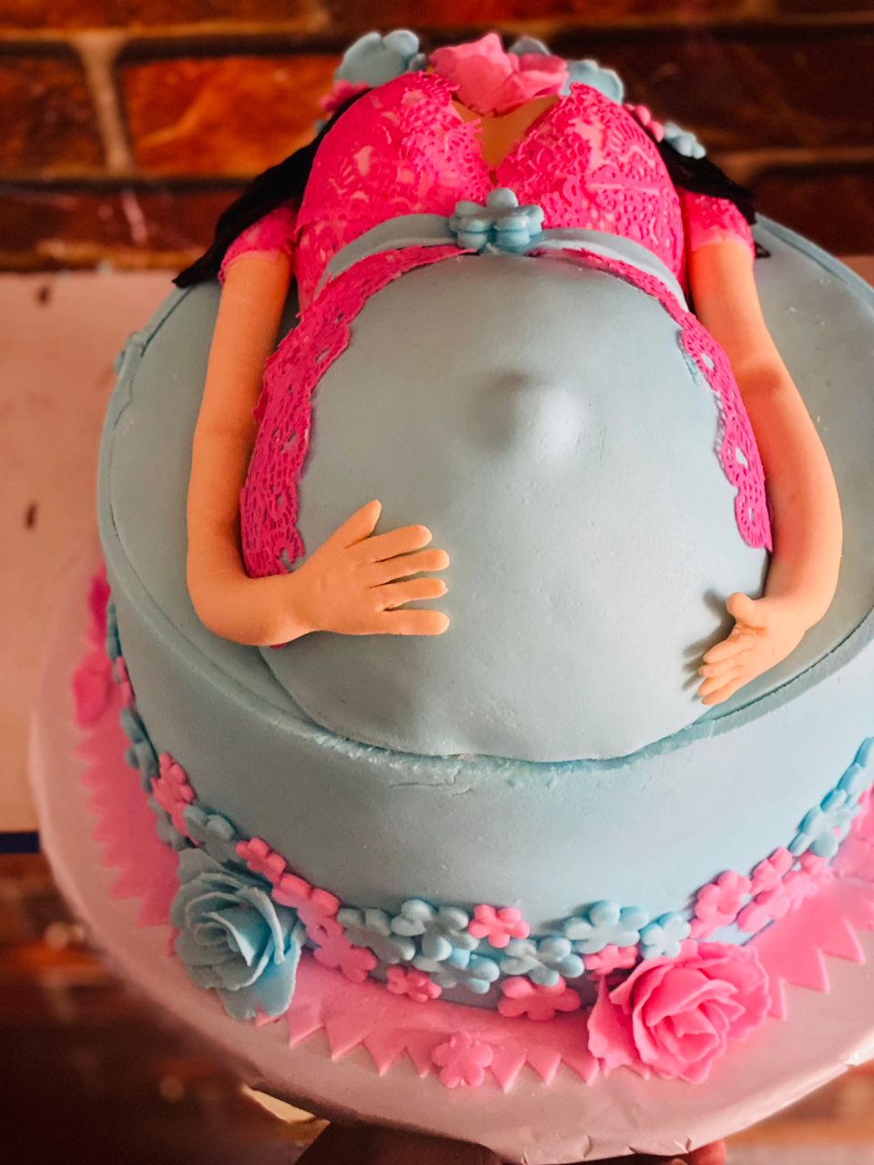EXPECTING BABY SHOWER CAKE 