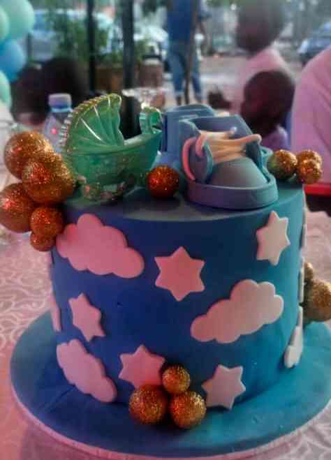 BLUE SHOE CAKEE