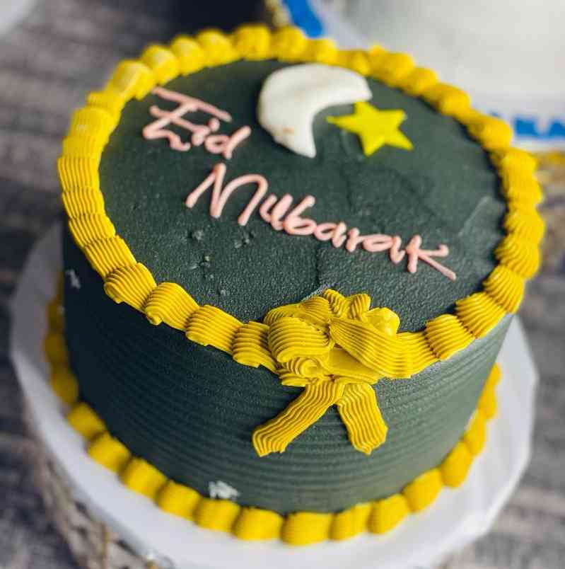 BLACK COLOURED EID CAKE