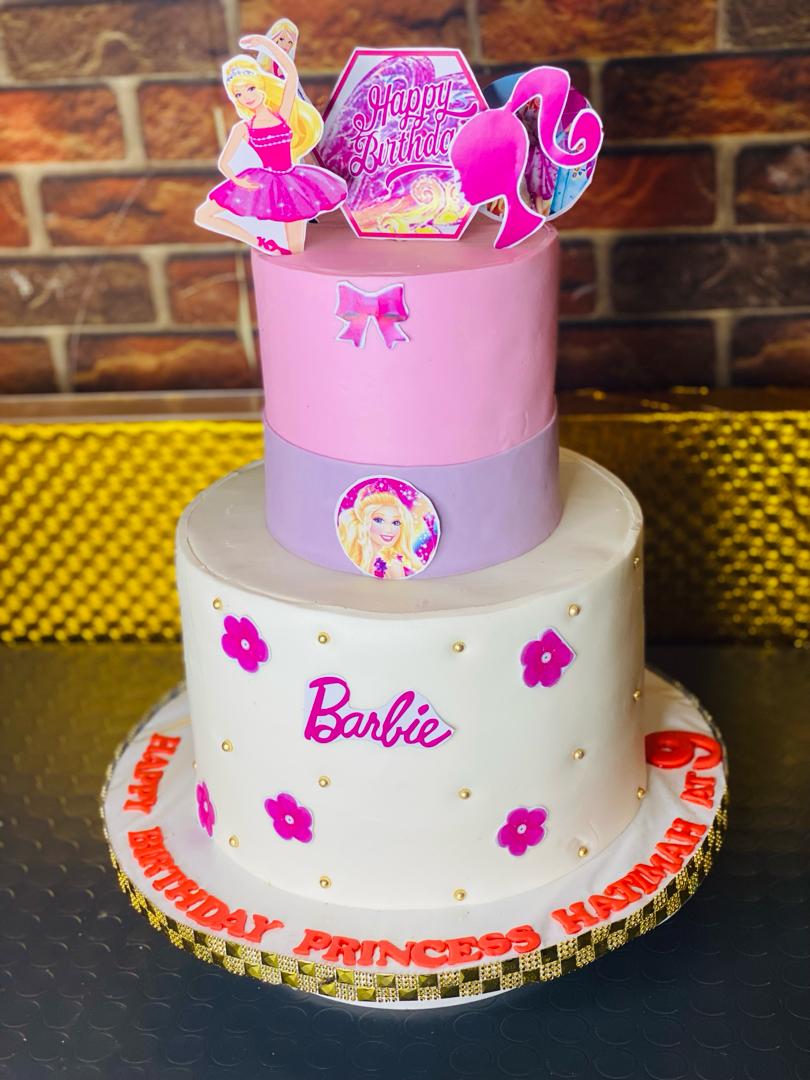 BARBIE FONDANT CAKE 