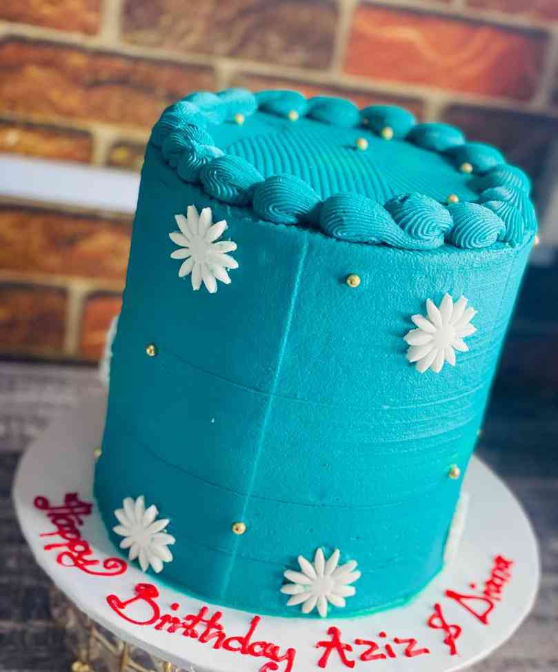 BLUE ICING BIRTHDAY CAKE H22