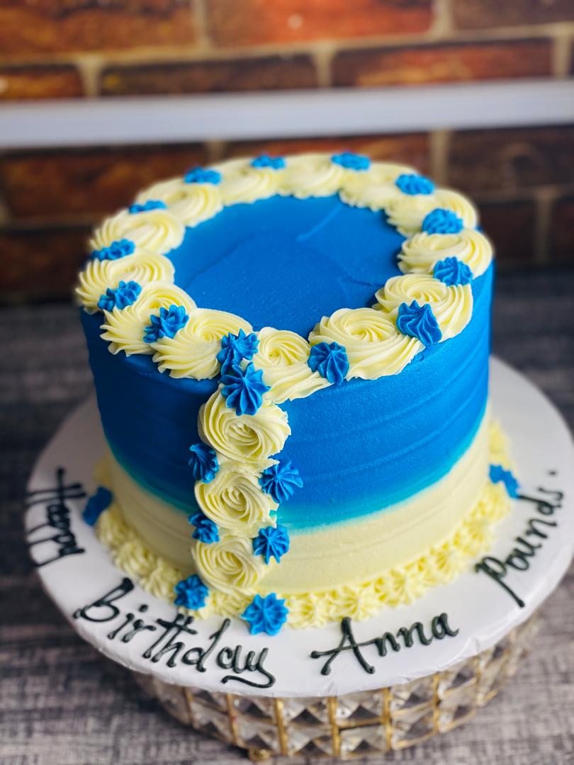 RONNIE BLUE AND CREAM CAKE 