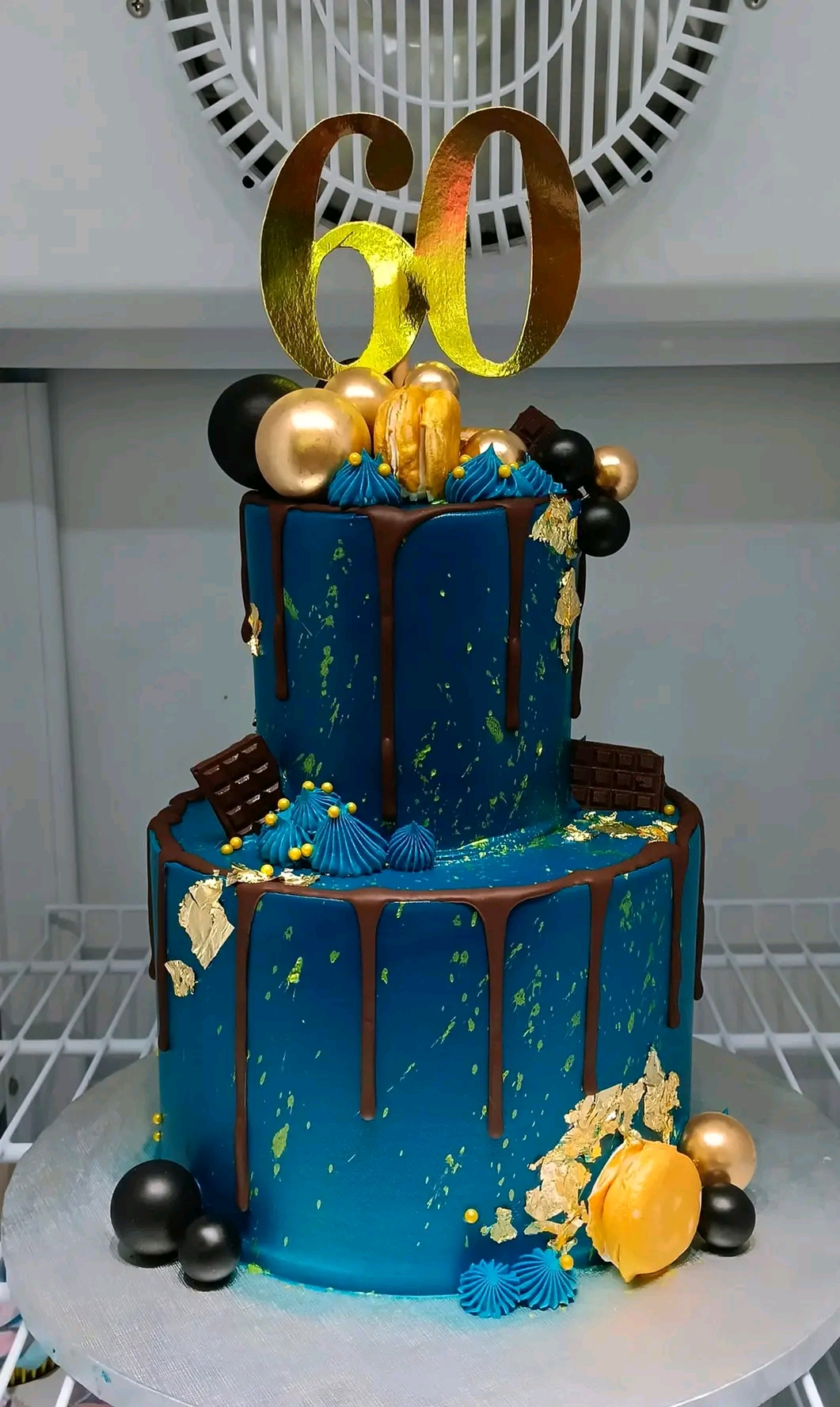 BLUE CUSTOMIZED DRIPPED CAKE 