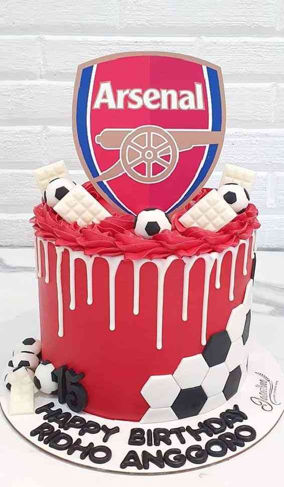 ARSENAL CLUB BIRTHDAY CAKE 