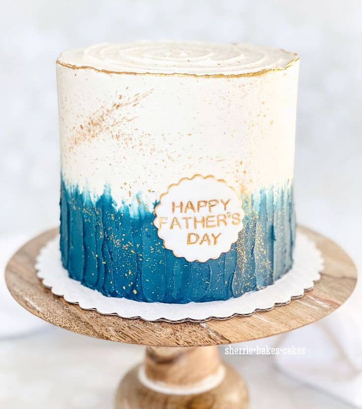  WHITE AND BLUE TREND FATHERS DAY CAKE 