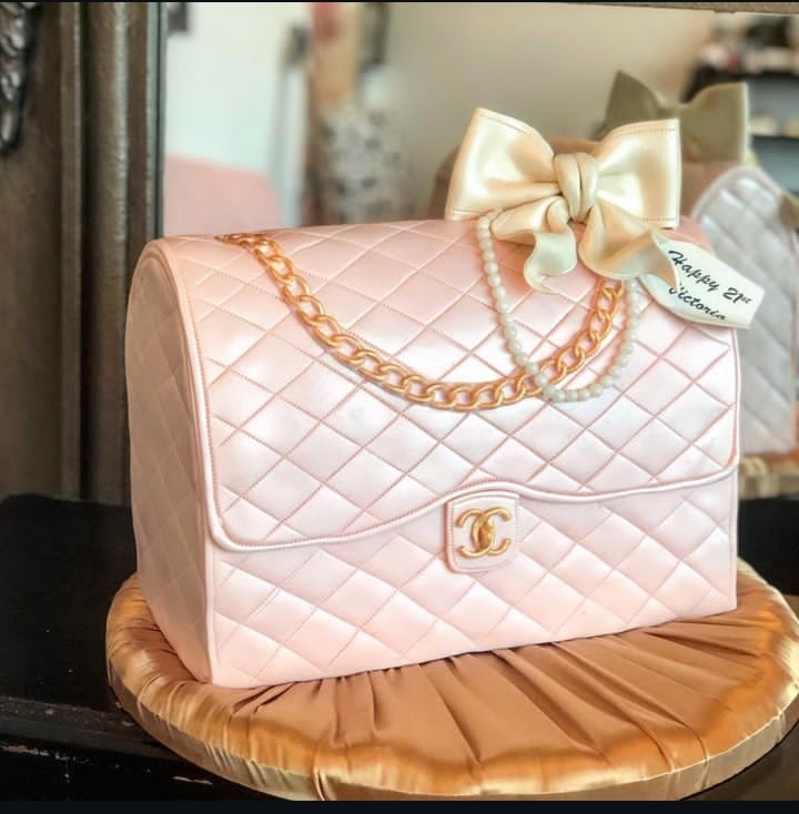 GUCCI PINK CAKE 