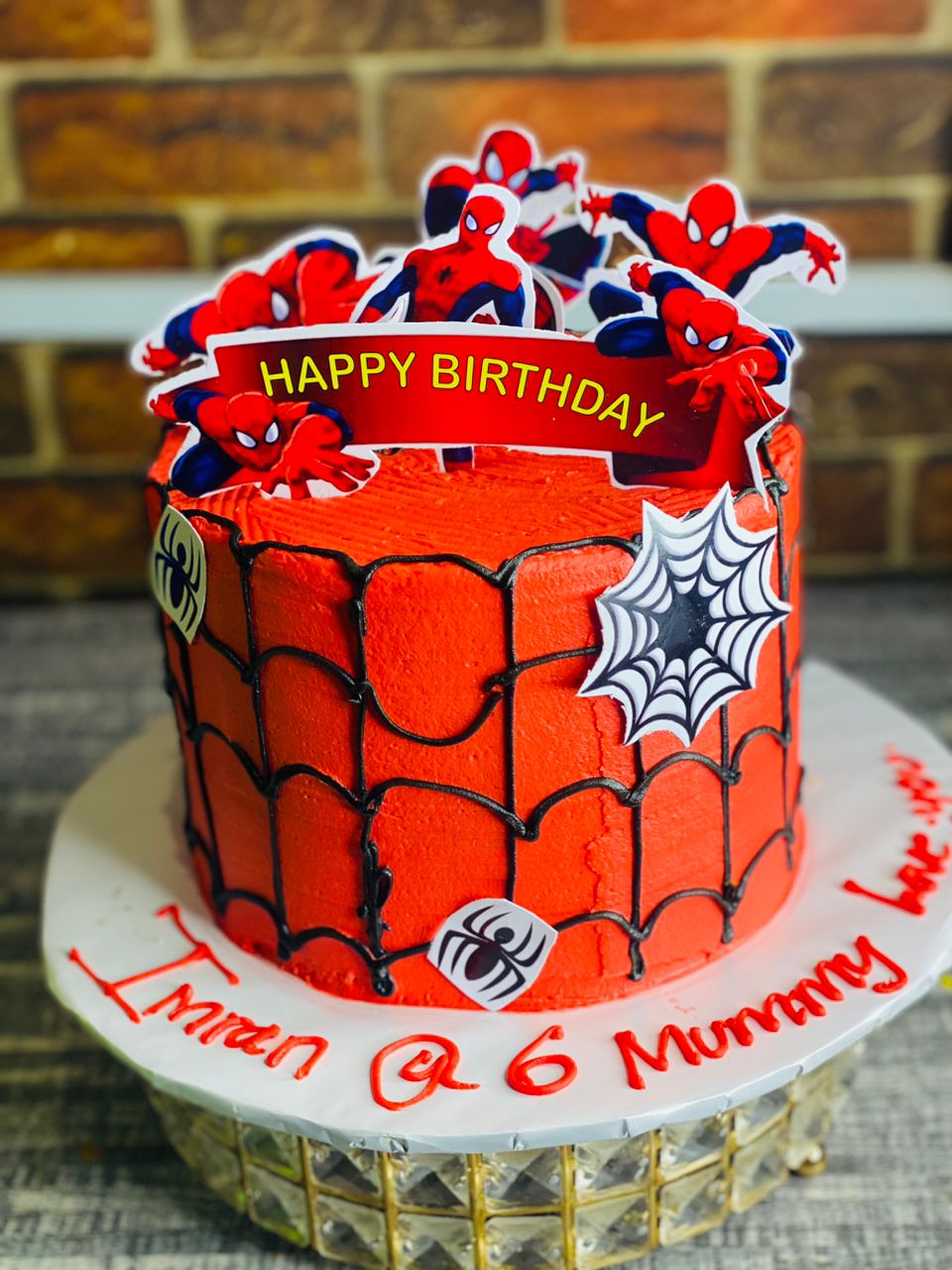 SPIDERMAN CHARACTER CAKE....