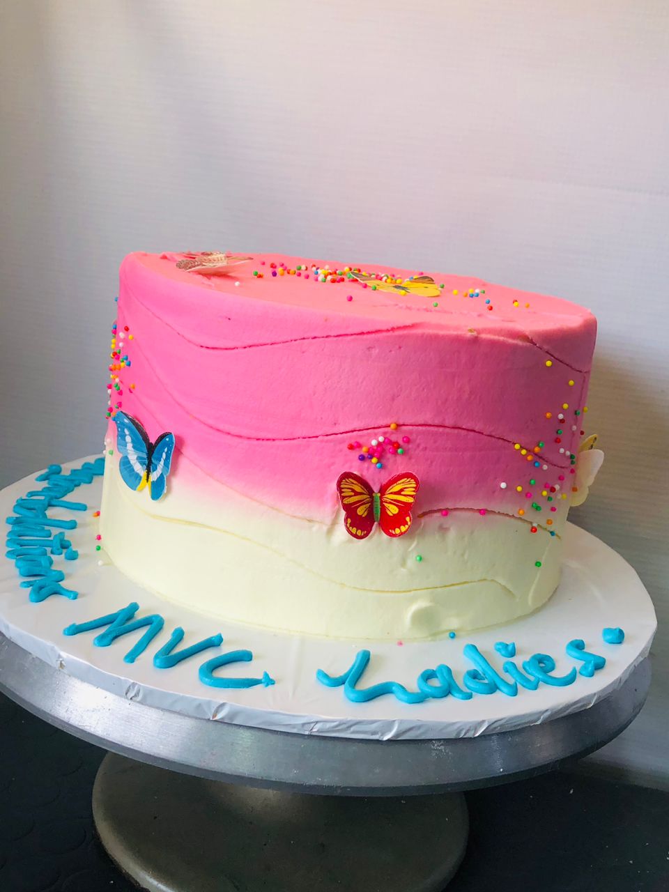 LIGHT PINK AND CREAM BIRTHDAY CAKE 