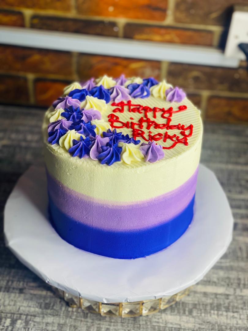 PURPLE BLUE CREAM CAKE 