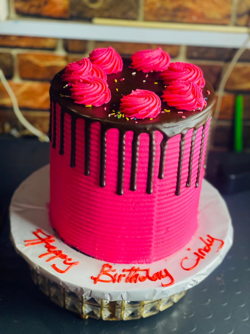 PINKY DRIPPED BD CAKE