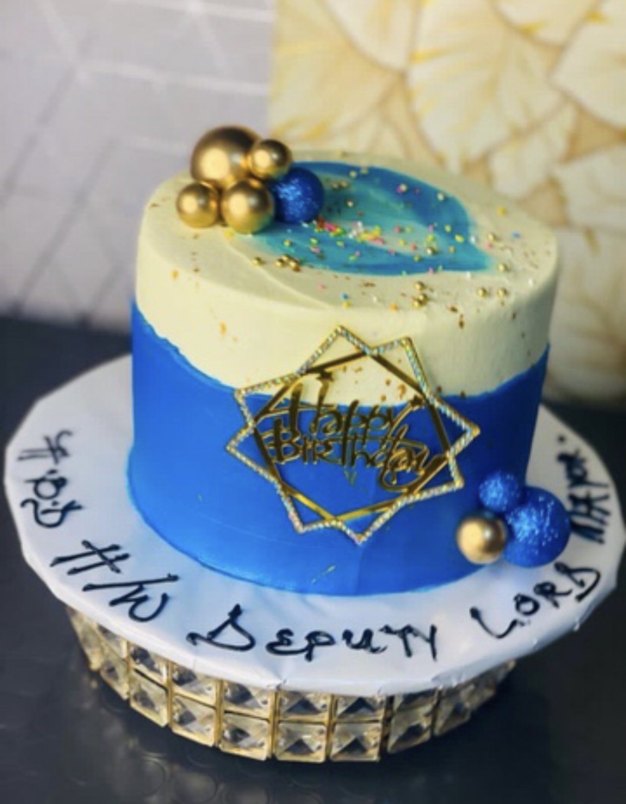 ROYAL BALL CAKE