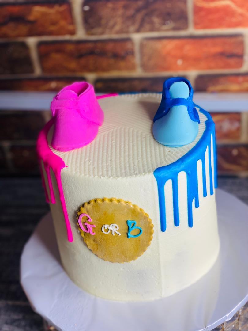 GIRL BOY BABY SHOWER CREAM CAKE