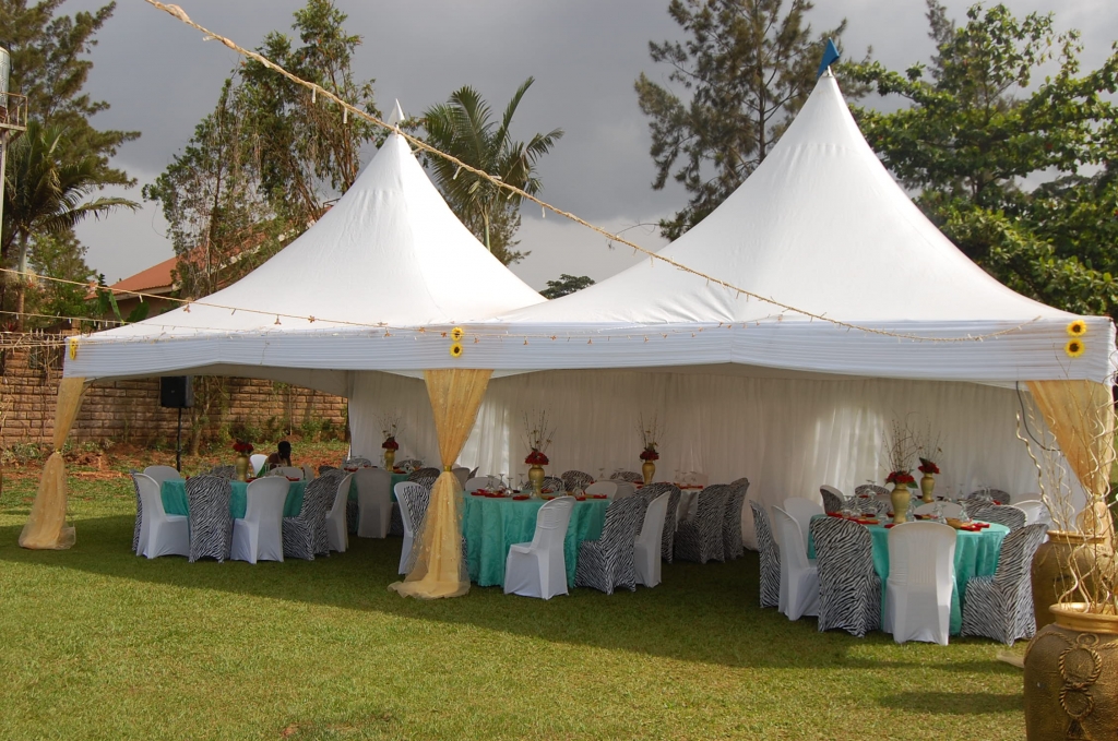  100 seater tent 