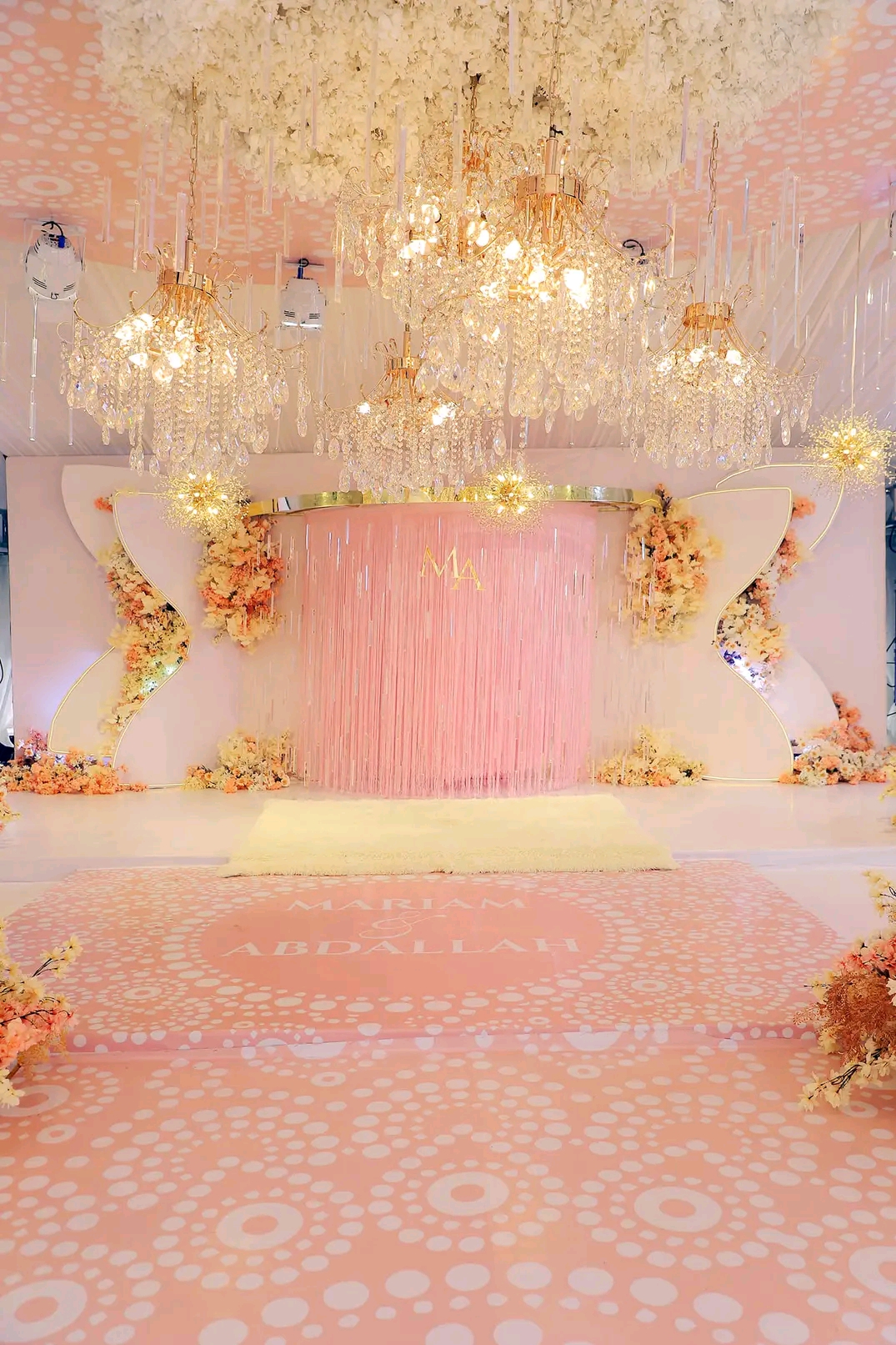 peach glittering wedding decoration