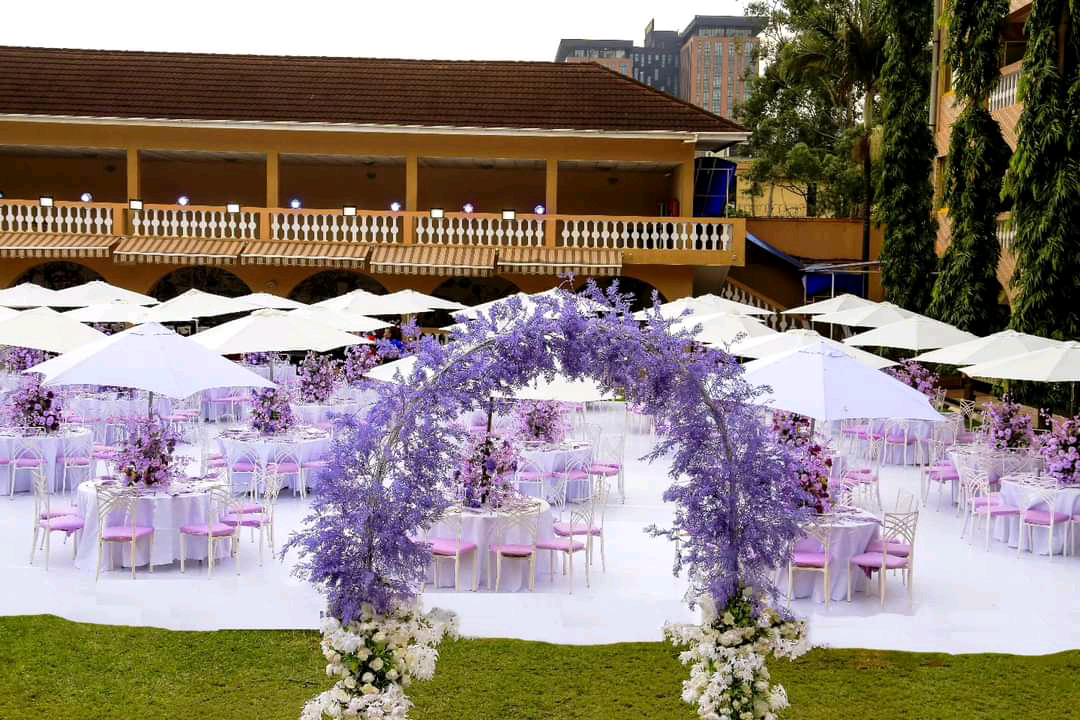 umbrella round table