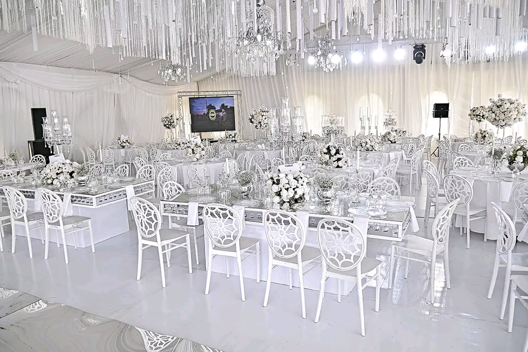 white crush wedding decoration 