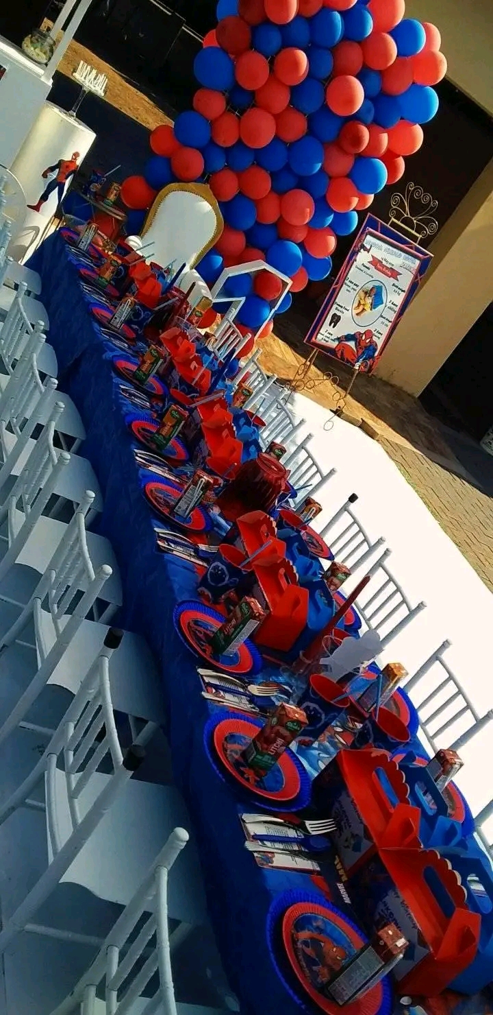 red and blue table setting 