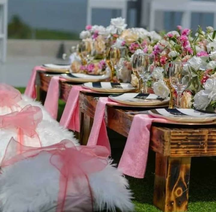 pallet table setting 