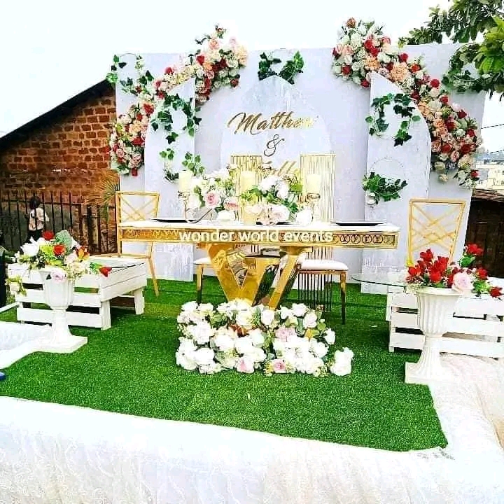 simple classical wedding decor