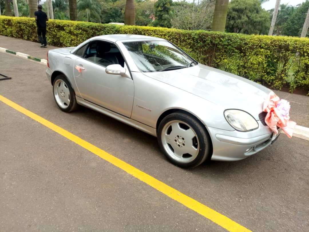 Convertible Benz,  450k