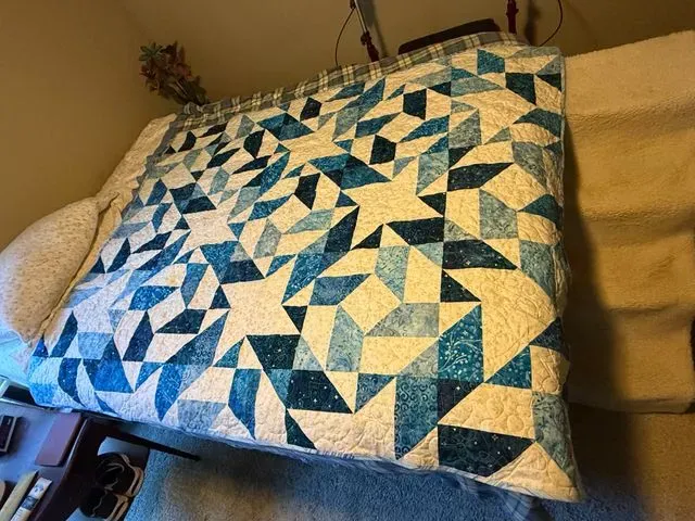 Holly Quilt