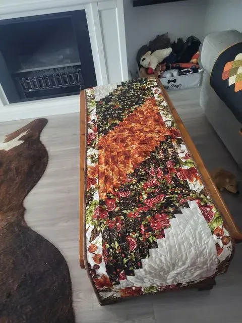 Log Cabin Runner