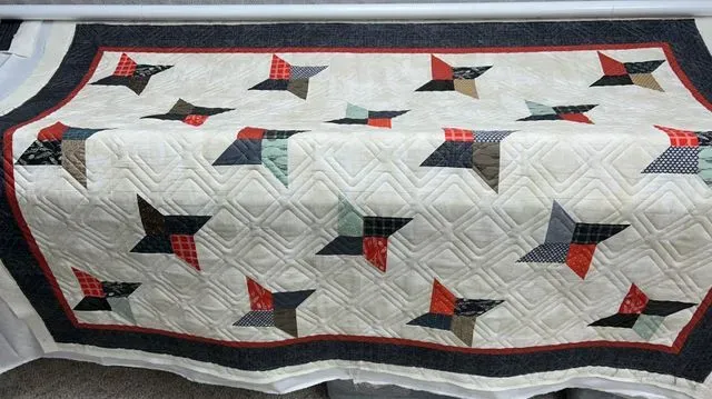 Friendship Star Baby Quilt
