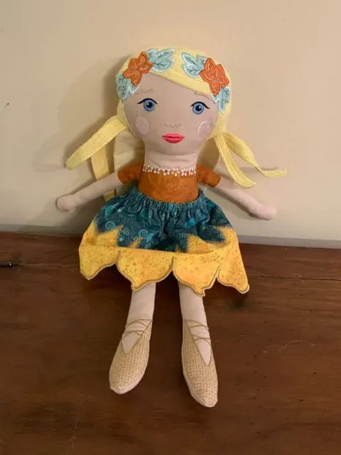 Faye 16”