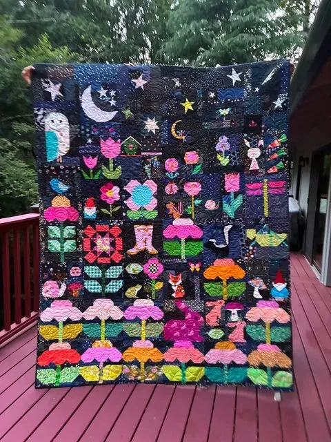 Midnight Garden Bee Quilt