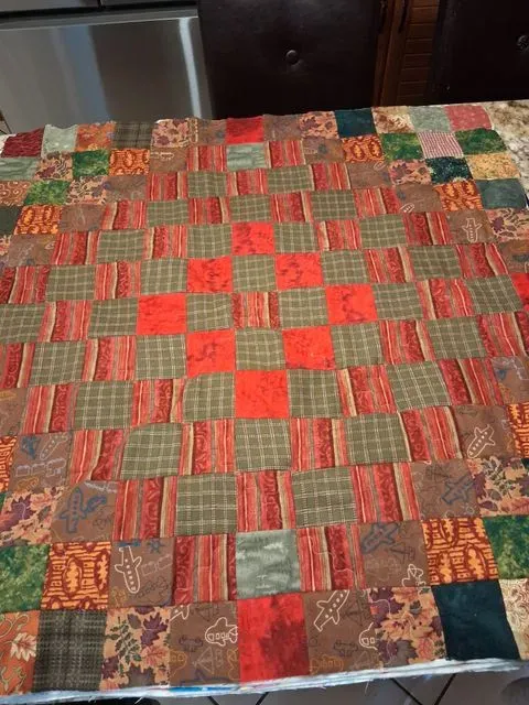 2026 3' Red & Green Flannel Charity Quilt⁷