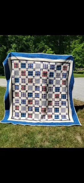 Nikolas Grad Quilt